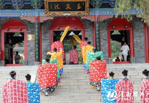 华山玉泉院古庙会。杨青山摄